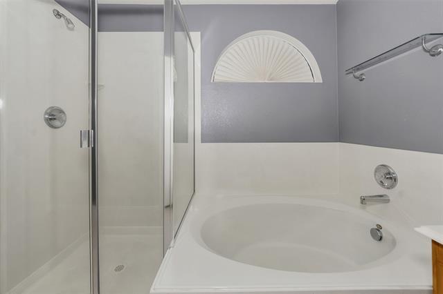 Building Photo - 10117 Sourwood Dr