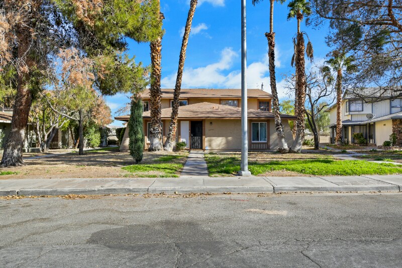 Building Photo - 4806 Roberta St