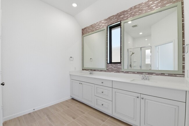 Building Photo - 4264 Waterlily Spg Wy