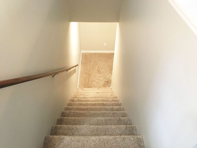 Building Photo - 4-Bedroom 3 Bath Executive Home In Rib Mou...