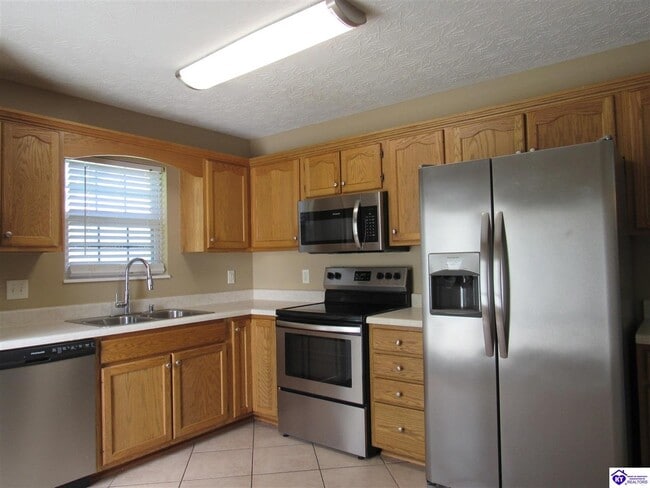 Building Photo - 707 Clear Spring Ct
