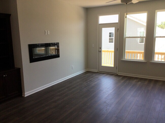 2nd floor living space - 208 Hickory Plains Rd