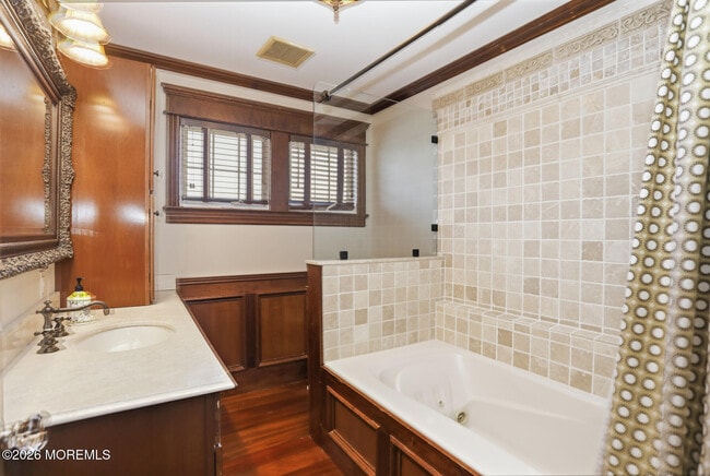 Building Photo - 565 Trout Ave