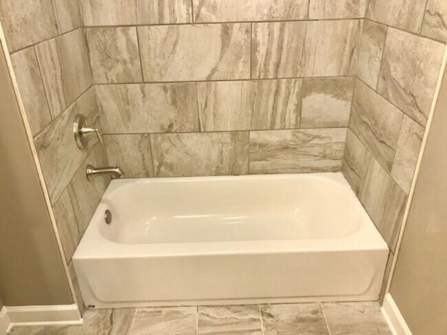 Building Photo - Now Leasing a Brand New 5 Bedroom 3 Bath Home