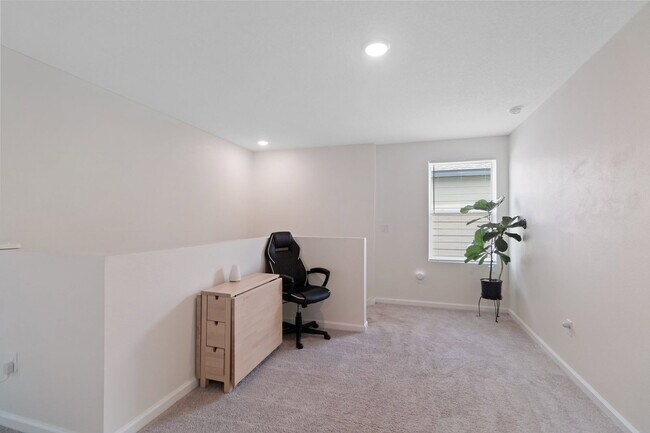 Building Photo - 35524 Eastbrook Ave