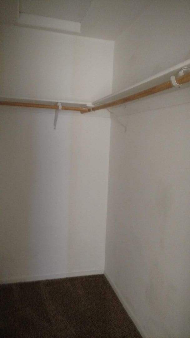 Building Photo - 3 Bedroom Donner Trails