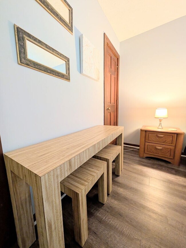 Building Photo - Long Term Rental, Walking Distance to Myrtle Beach!