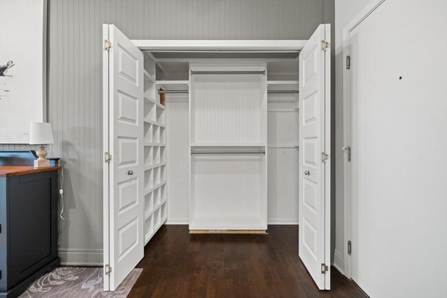 Building Photo - 4 Gas Light Dr