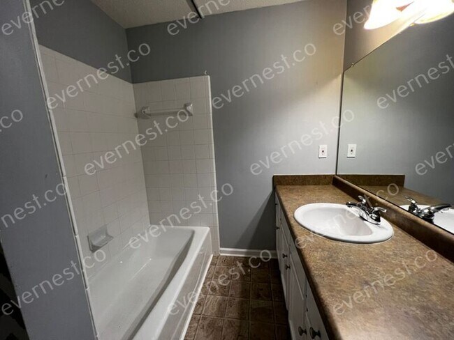 Building Photo - 5212 Falling Creek Ln