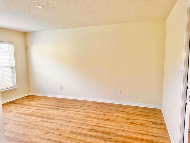 Building Photo - 12235 Pescara Ln