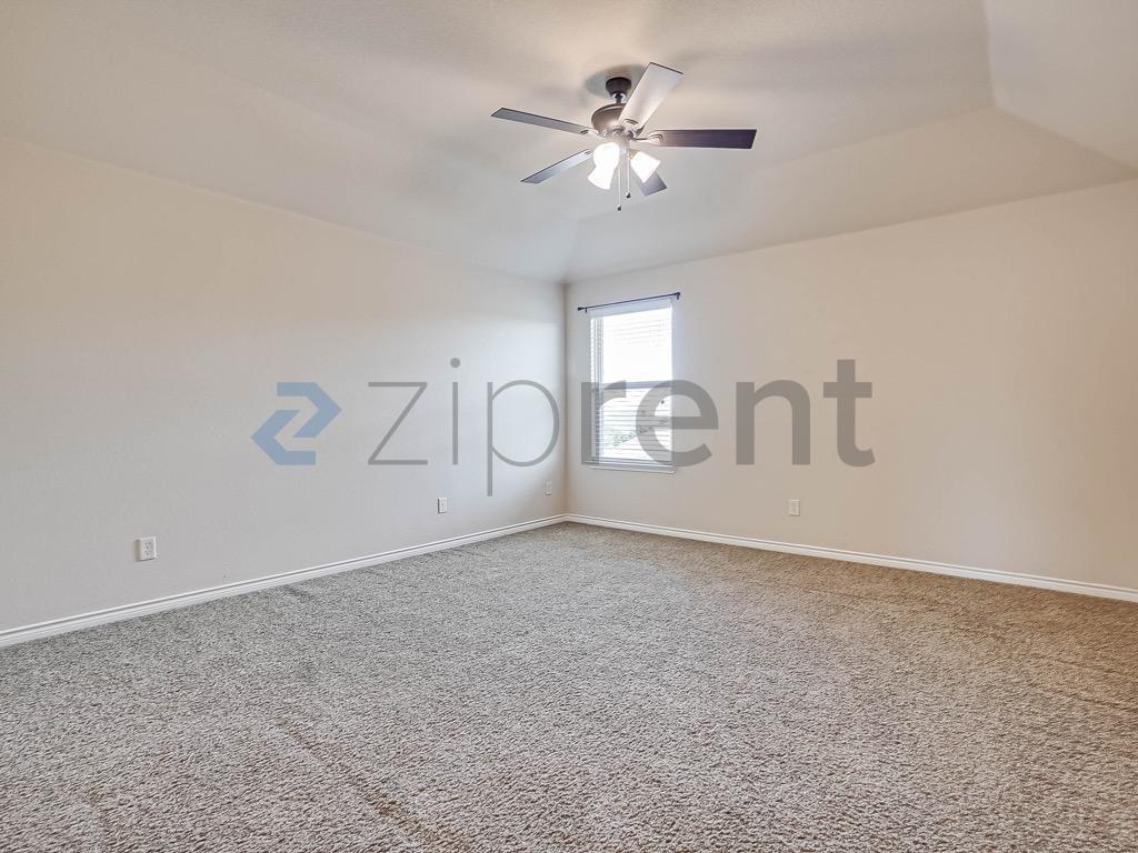 Building Photo - 15008 Waters Dr