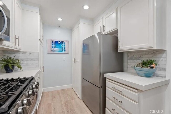 Building Photo - 260 Cagney Ln