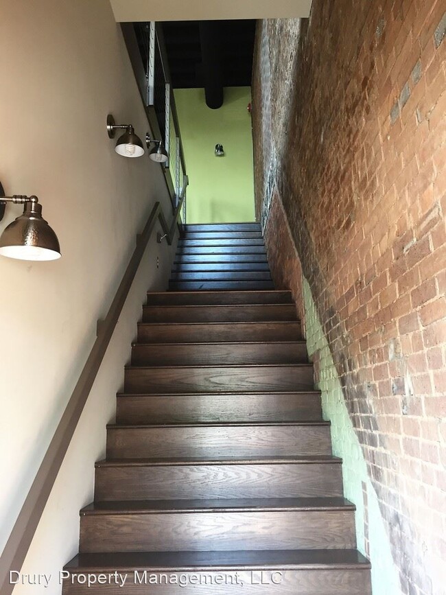 Building Photo - 2 br, 1 bath House - 311 Park Central West #B