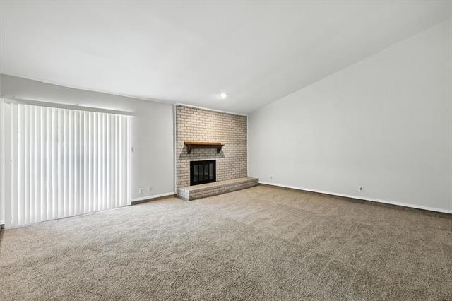 Building Photo - 2218 Honey Creek Ln