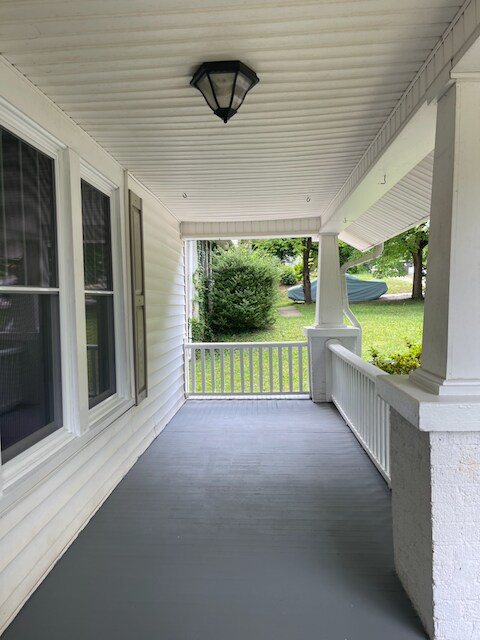 Building Photo - 255 S Sunset Dr