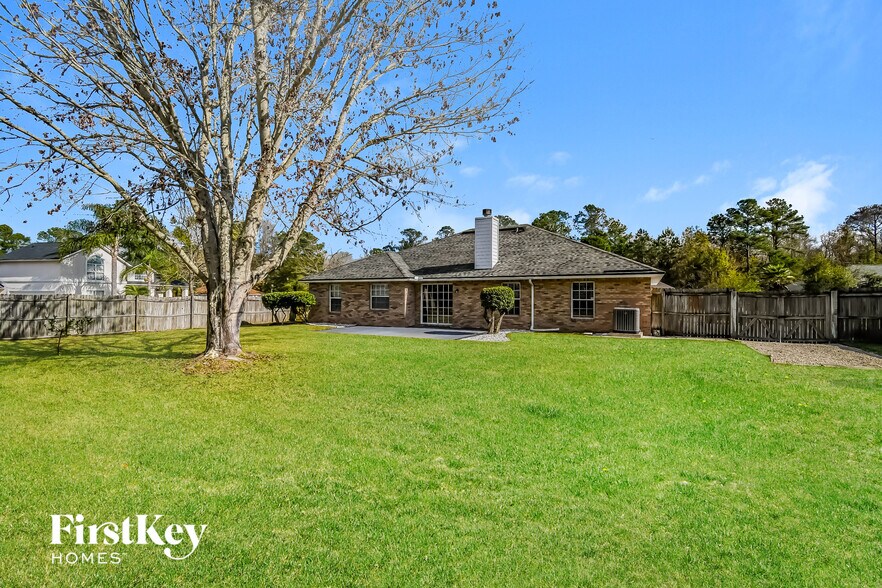 Building Photo - 2985 Chase Ridge Dr