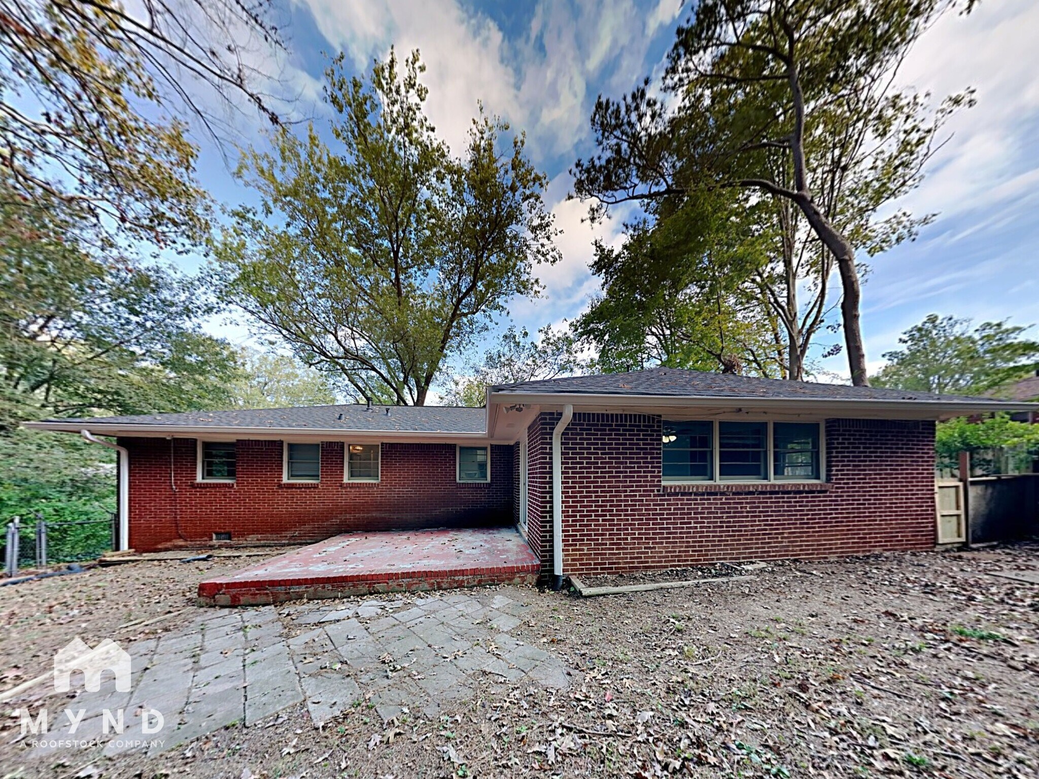 Building Photo - 919 Green Valley Rd SW