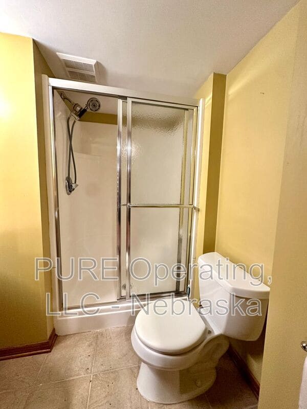 Building Photo - 5120 Franklin St