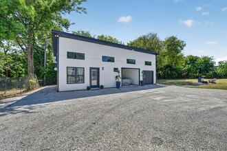 Building Photo - 10651 Old Cleburne Crowley Jct Rd