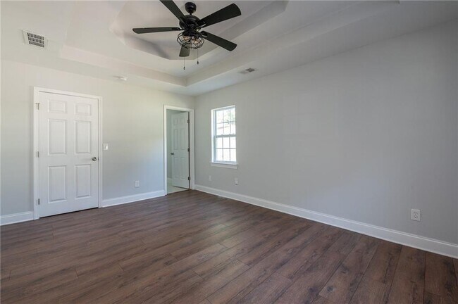 Building Photo - 331 Camilla Cir SW