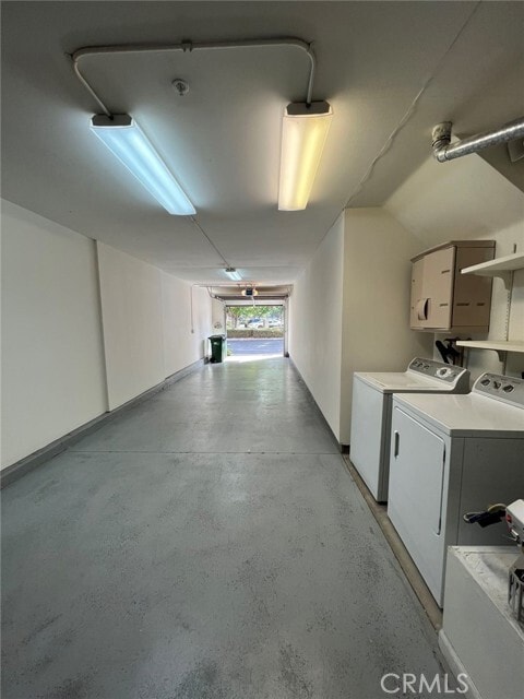 Building Photo - 305 Birch Grove