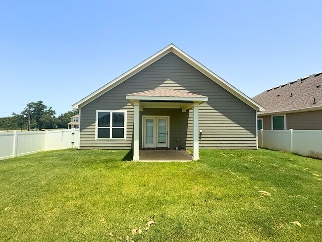 Building Photo - 8978 Fair Oaks Dr