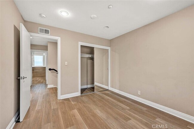 Building Photo - 3921 Calle Real