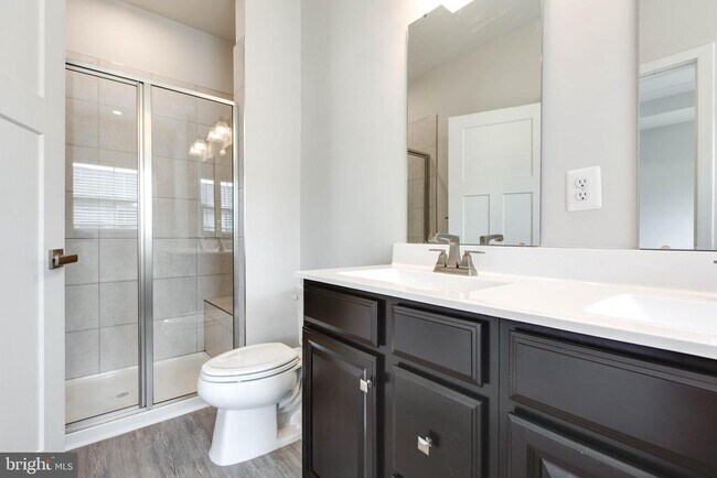 Building Photo - 149 Lyons Crk Dr