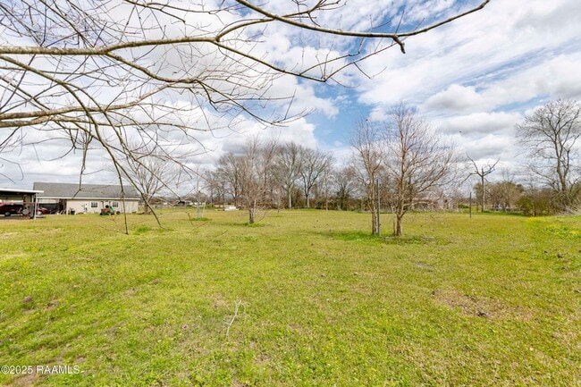 Building Photo - 370 Bearb Rd