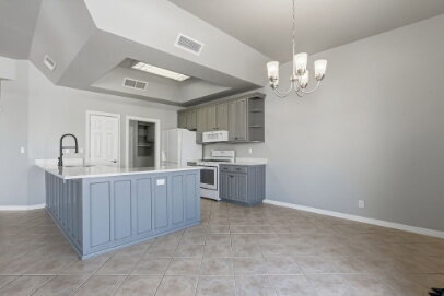 Building Photo - Updated 3-Bed Condo with Scenic Views & Cozy Fireplace