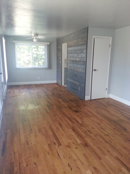 DINING ROOM - 1115 11th St