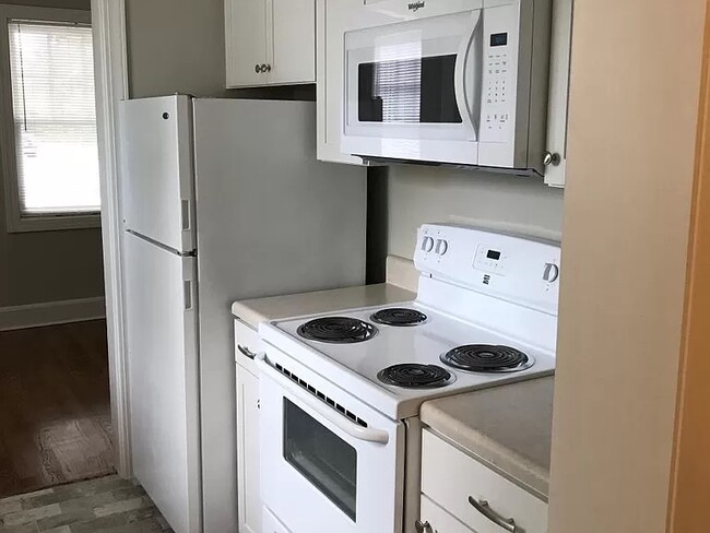 Building Photo - 2628 Union Ave Extended