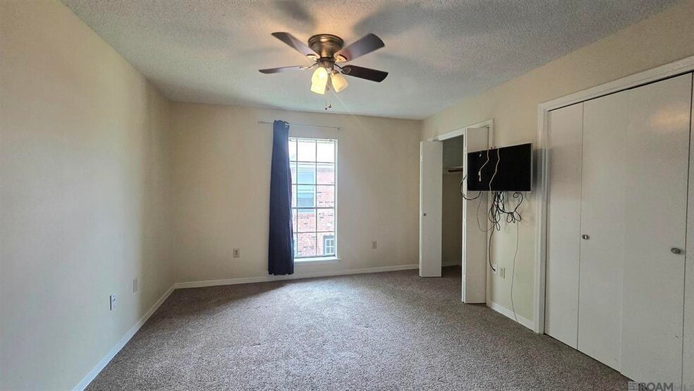 Building Photo - 1736 Brightside Dr