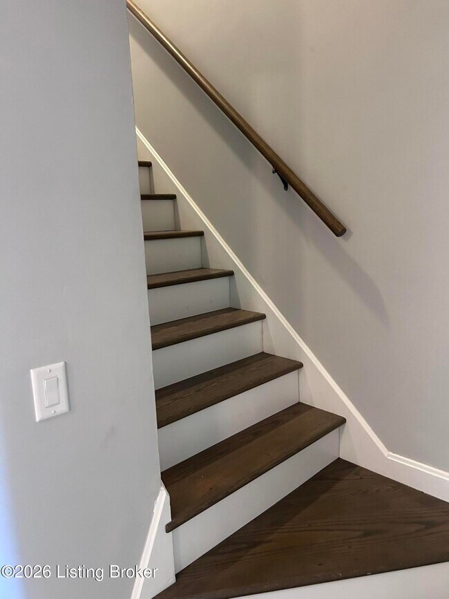 Building Photo - 11801 Wetherby Ave