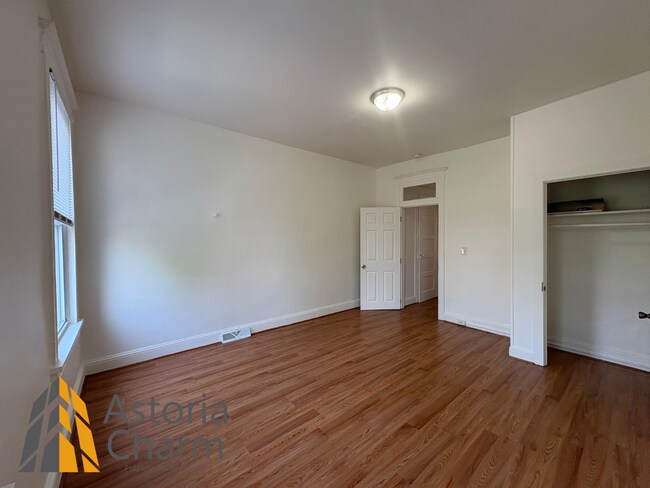 Building Photo - Rent Offers Accepted!