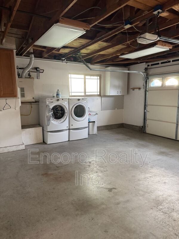 Building Photo - 3654 Azure Lado Dr