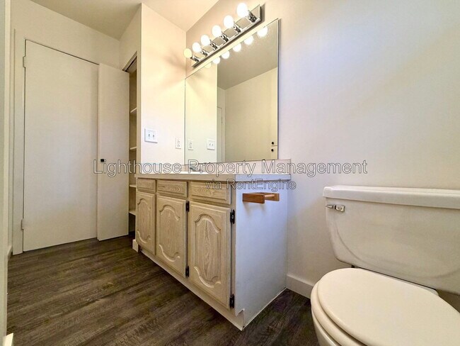 Building Photo - 487 84th St SW