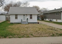 Building Photo - 1018 S Pine St