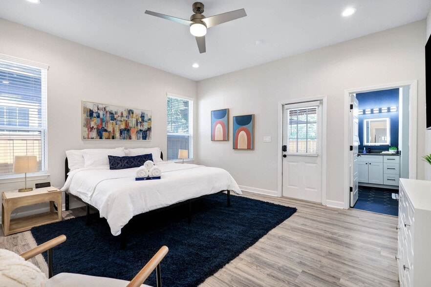 Building Photo - 1214 Hays St