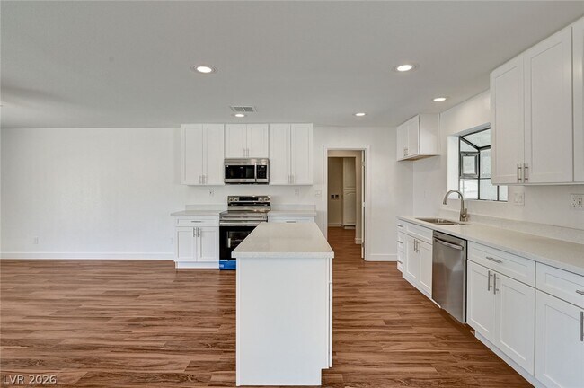 Building Photo - 1580 Quarter Horse Dr