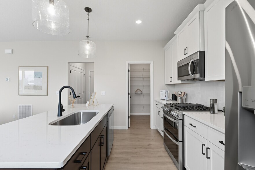 Building Photo - 3472 Knightsbridge Trl N