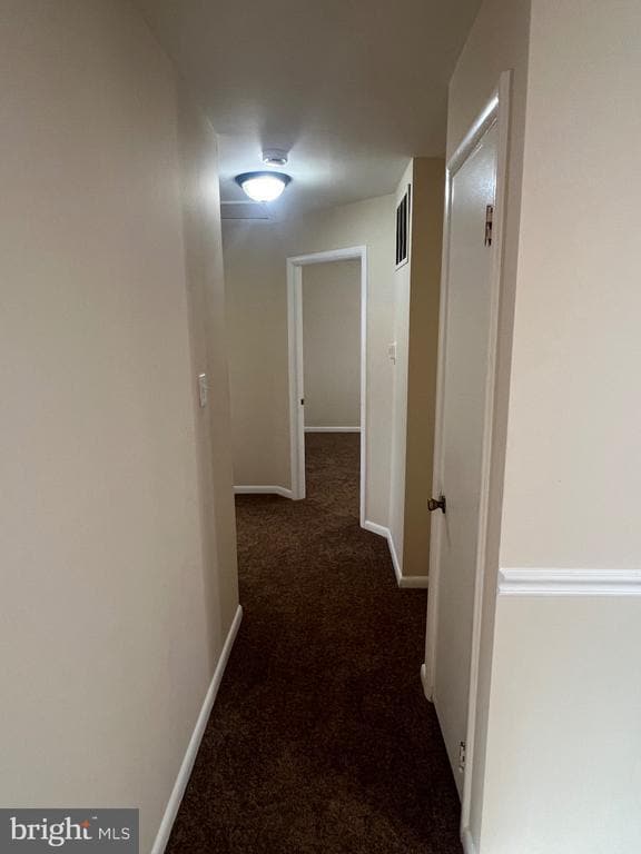 Building Photo - 800 Jefferson St NE