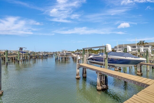 Building Photo - 1555 NE Ocean Blvd