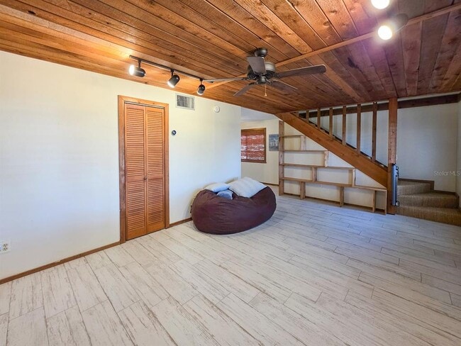 Building Photo - 1340 S Central Ave