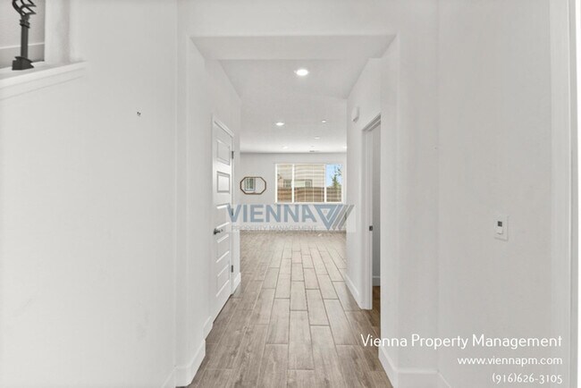 Building Photo - 6000 Waddington Wy