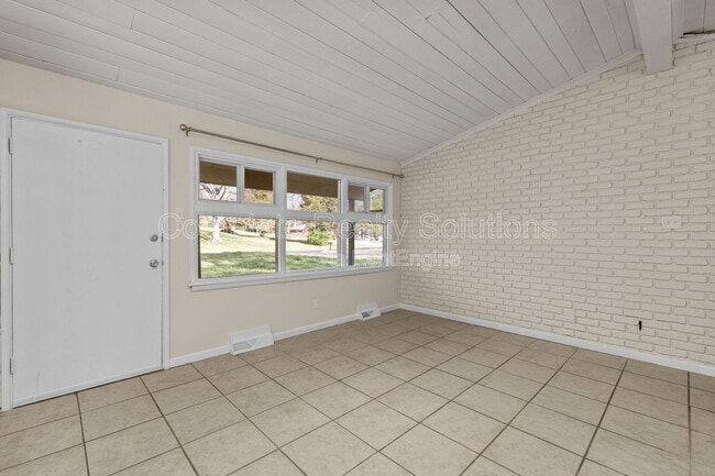 Building Photo - 62 Capitol Hill Dr