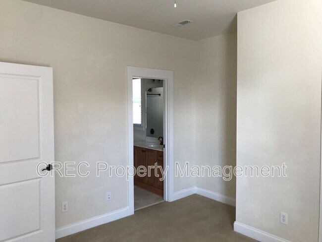 Building Photo - 1786 Cornsilk Dr