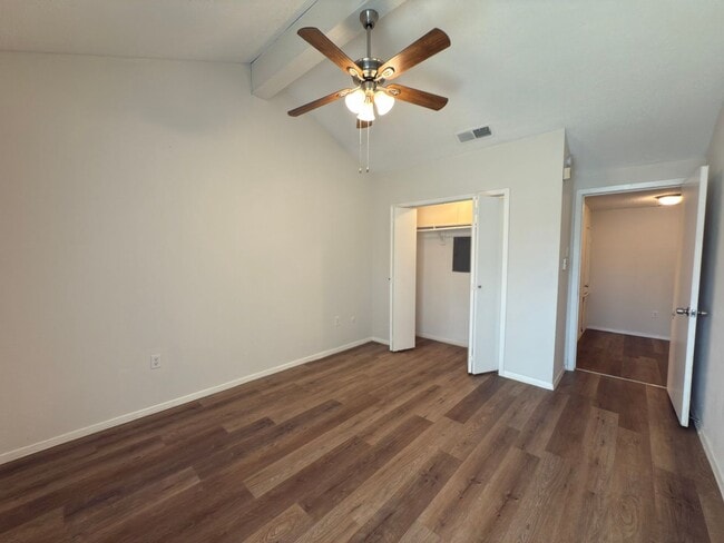 Building Photo - Charming 1 Bedroom Unit in Dallas!