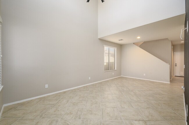 Living Room - view towards stairs - 1024 E Frye Rd