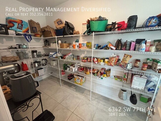Building Photo - 6342 SW 77th Ave
